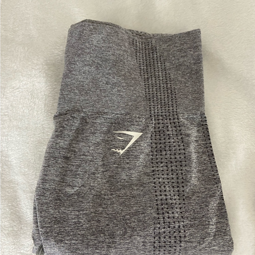 Gray gymshark leggings